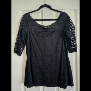 🖤Torrid Lace Off-Shoulder Top